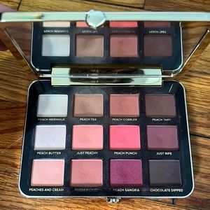 Too Faced Just Peachy Mattes Eyeshadow Palette